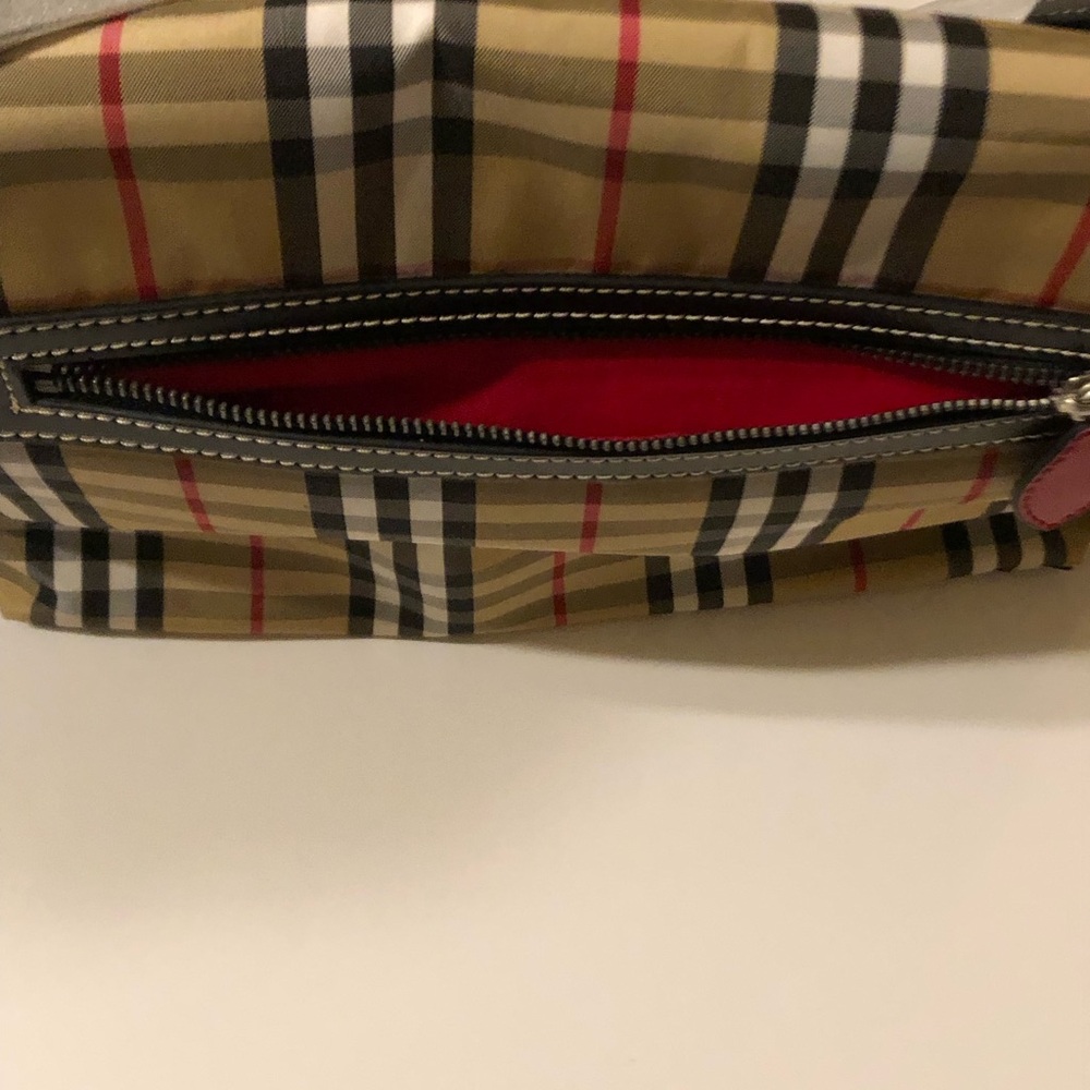Burberry Red Black & White Stripes Brand New With Tags Authentic Designer Bag - Picture 4 of 16